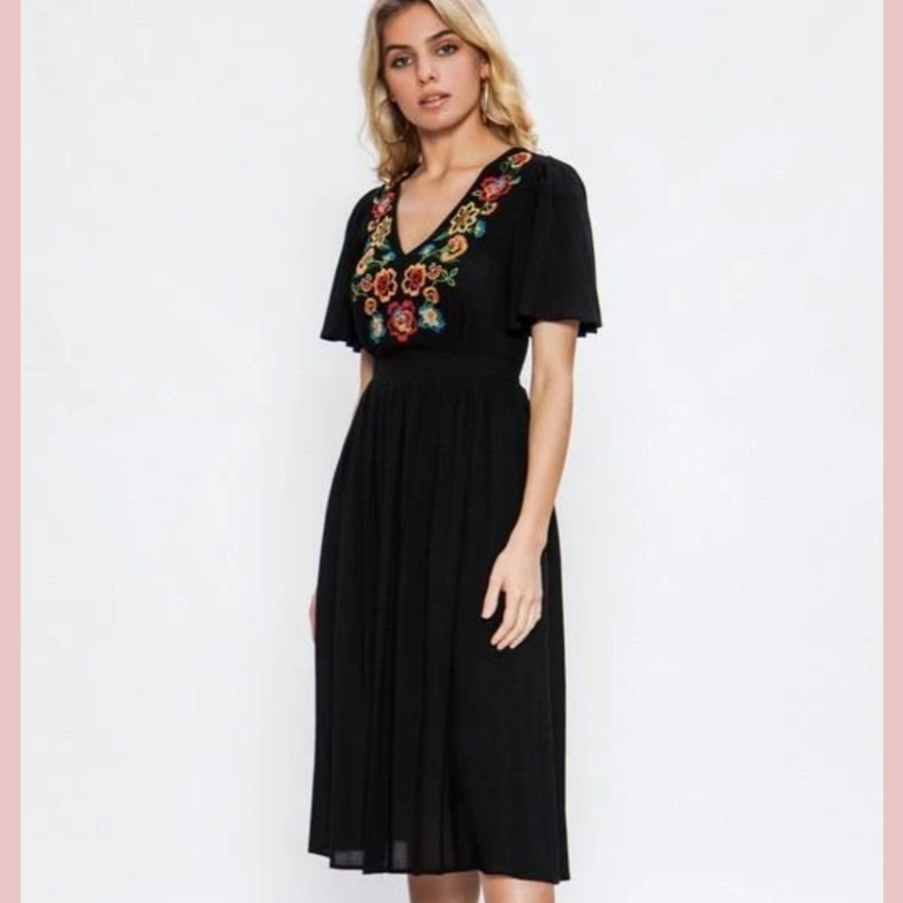 Black Floral Embroidey Ruffled Sleeves Midi Dress